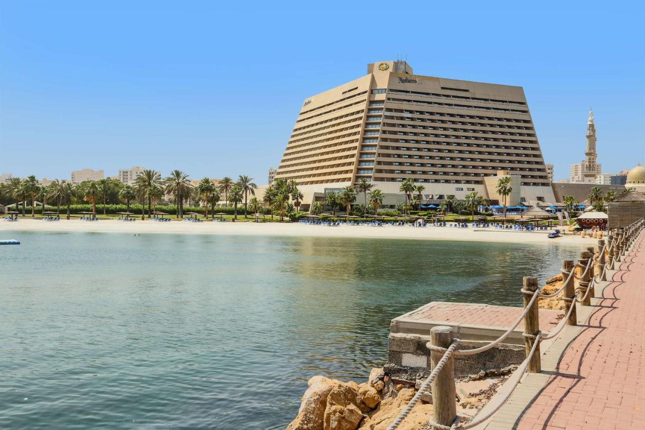 Radisson Blu Resort, Шарджа Экстерьер фото The Grand Hotel
